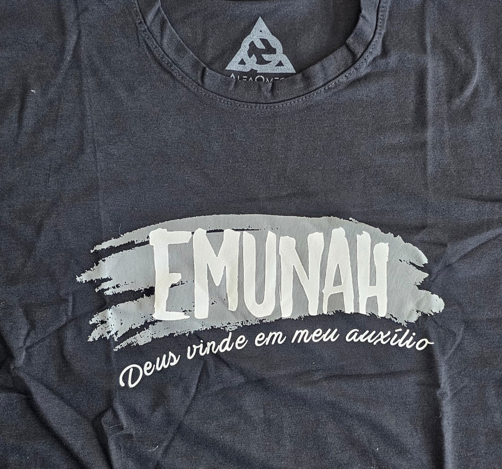 CAMISETA EMUNAH (PRETA) IRONI SPULDARO